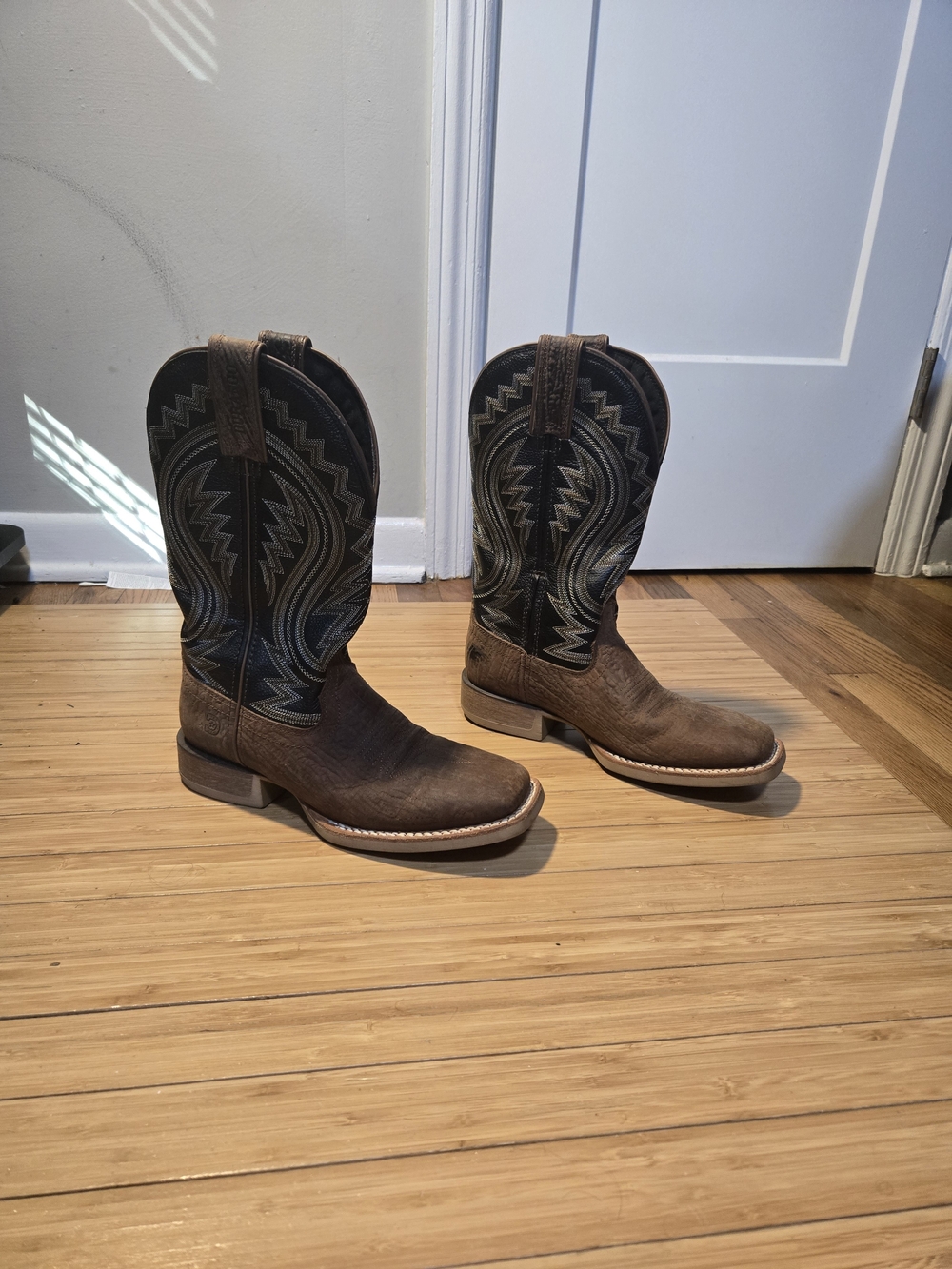 DURANGO Men's Brown Western Cowboy Boots - Classic Pull-On Style